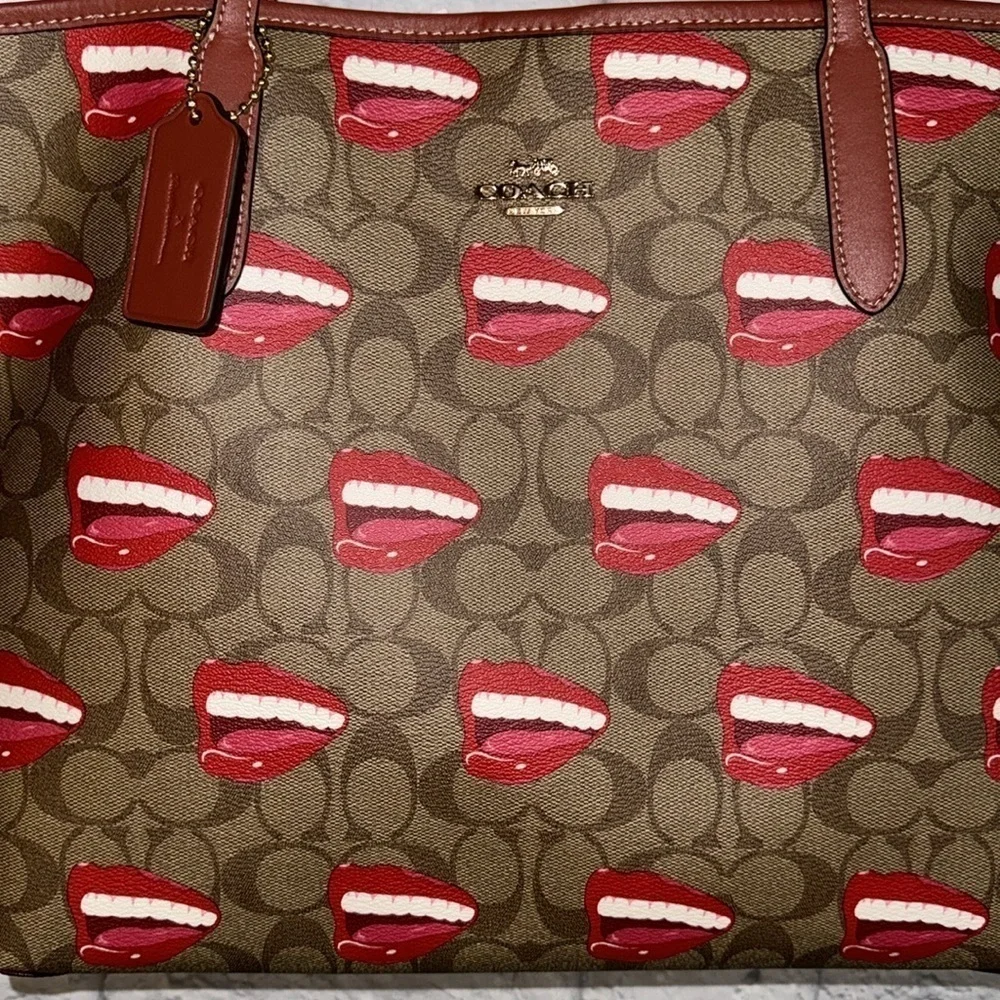Coach Tom Wesselmann City Tote Bag Signature Canvas Smile Mouth Lips Teeth Print